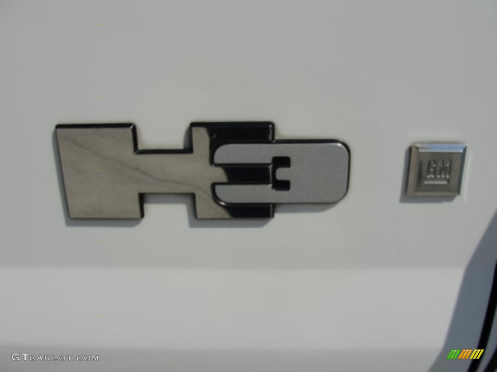 2006 Hummer H3 Standard H3 Model Marks and Logos Photo #47132169