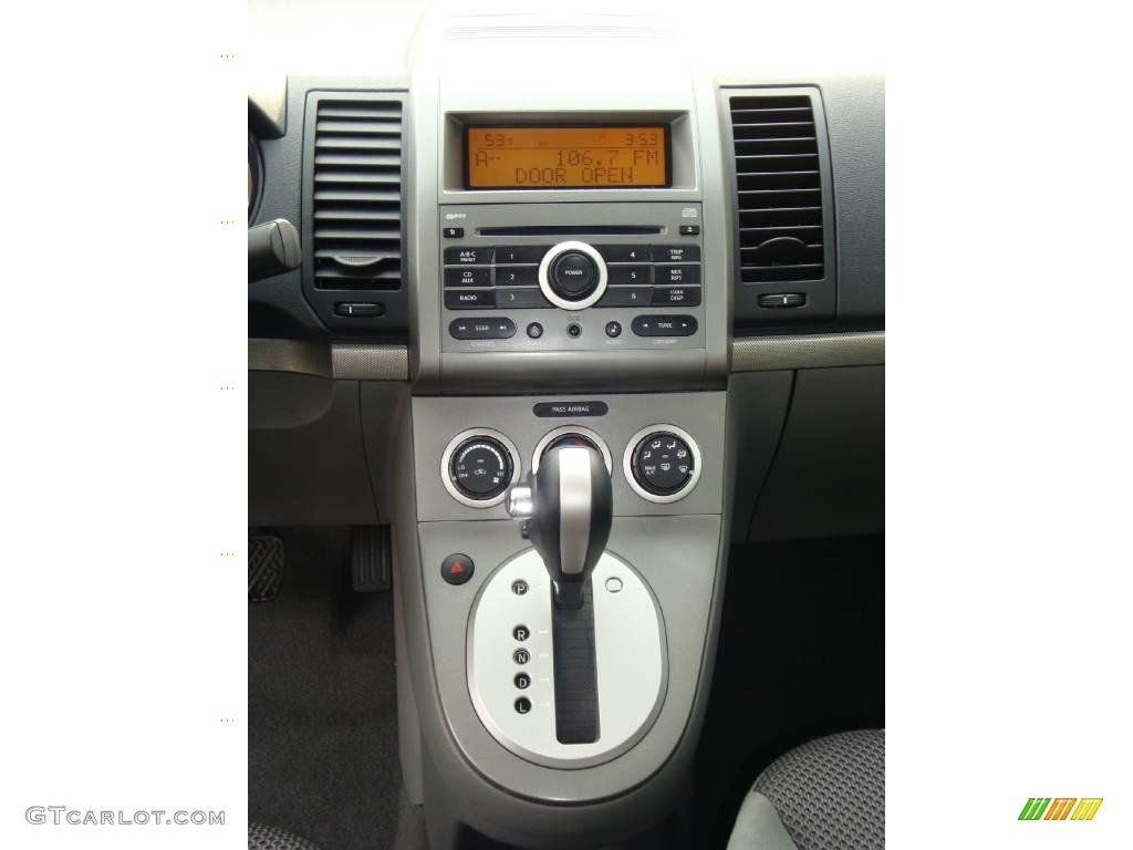 2007 Sentra 2.0 S - Brilliant Silver / Charcoal/Steel photo #18