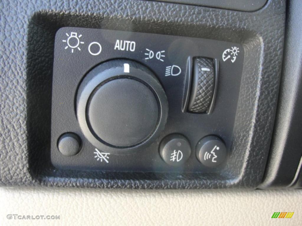2006 Hummer H3 Standard H3 Model Controls Photo #47132613