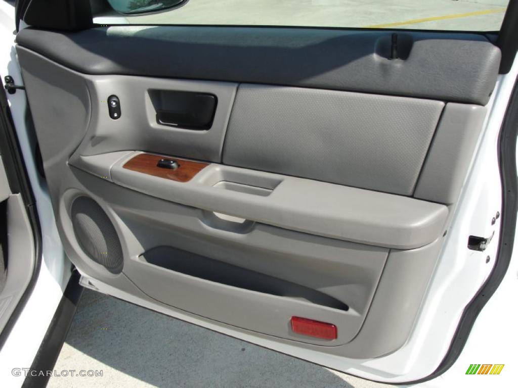 2006 Taurus SEL - Vibrant White / Medium/Dark Flint Grey photo #22