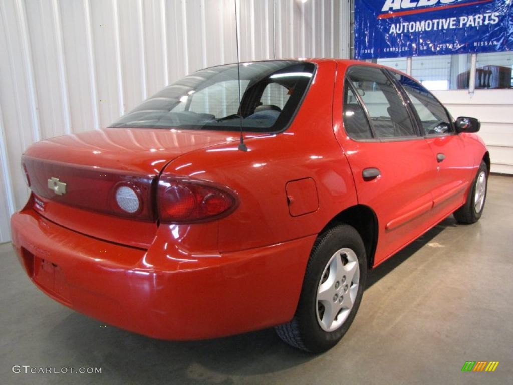 2005 Cavalier Sedan - Victory Red / Graphite Gray photo #3