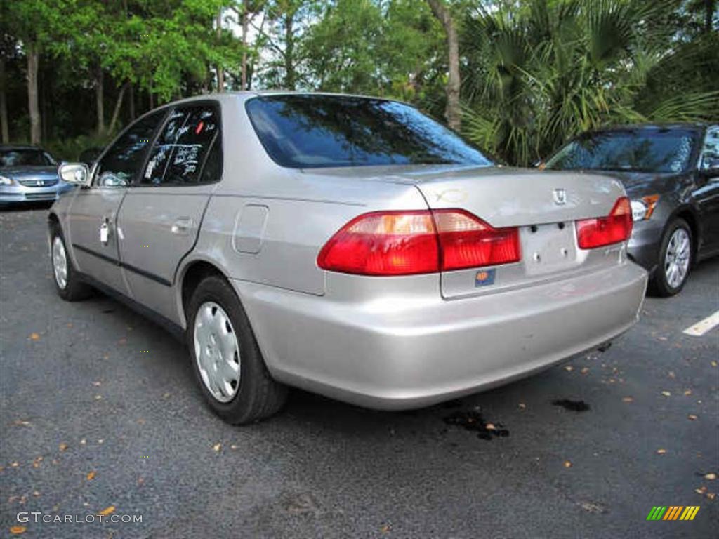 1998 Accord LX Sedan - Regent Silver Pearl / Ivory photo #3