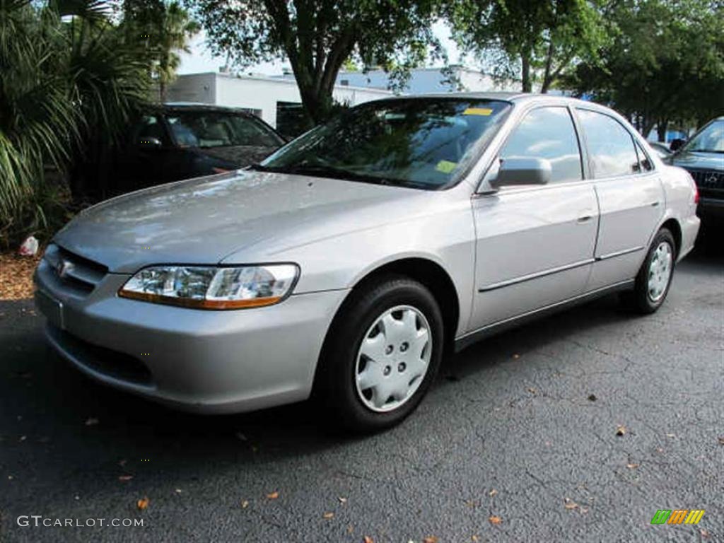 1998 Accord LX Sedan - Regent Silver Pearl / Ivory photo #4