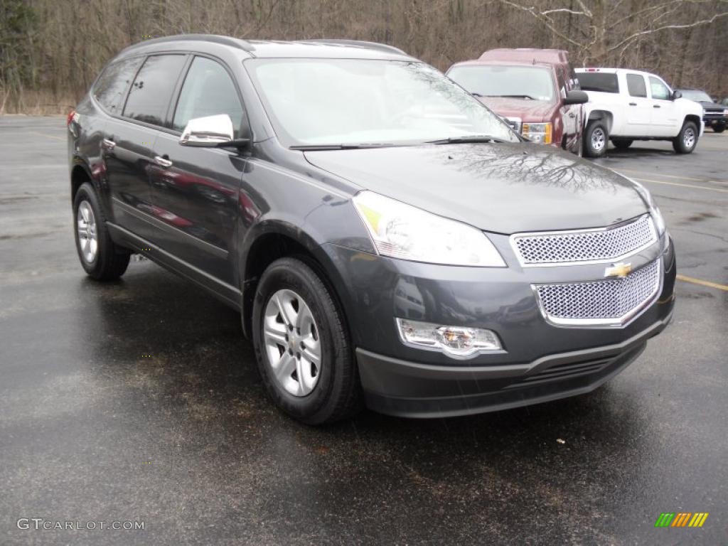 Cyber Gray Metallic Chevrolet Traverse