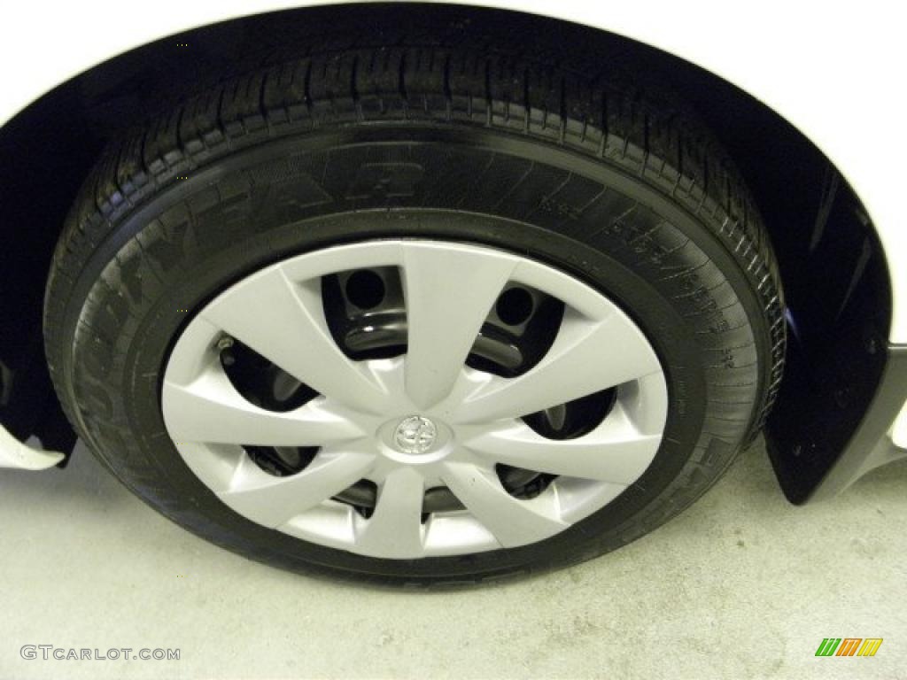2009 Corolla LE - Super White / Ash photo #6