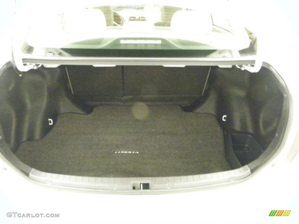 2009 Corolla LE - Super White / Ash photo #14