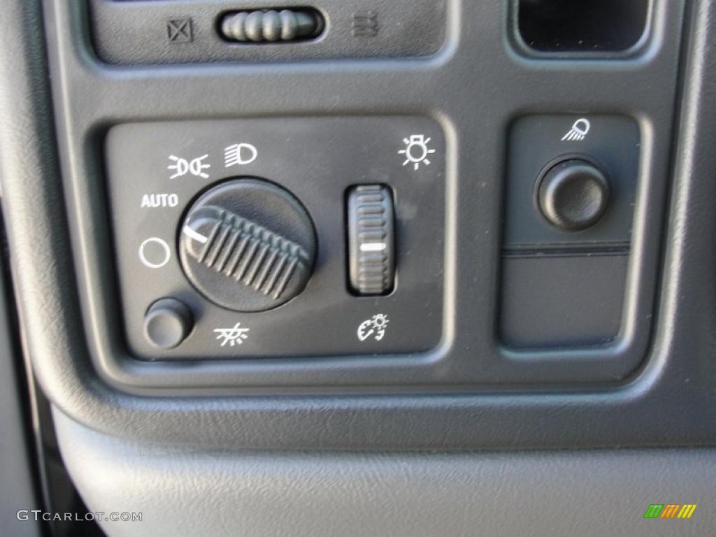 2007 Chevrolet Silverado 1500 Classic Work Truck Regular Cab Controls Photo #47136450