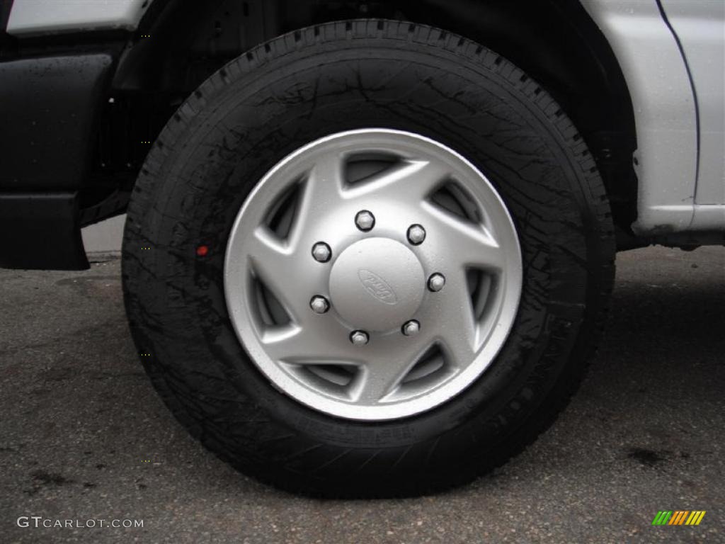 2011 Ford E Series Van E250 Extended Commercial Wheel Photo #47136789