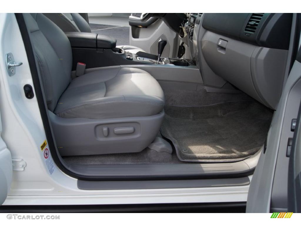 2004 4Runner Limited 4x4 - Natural White / Stone photo #14