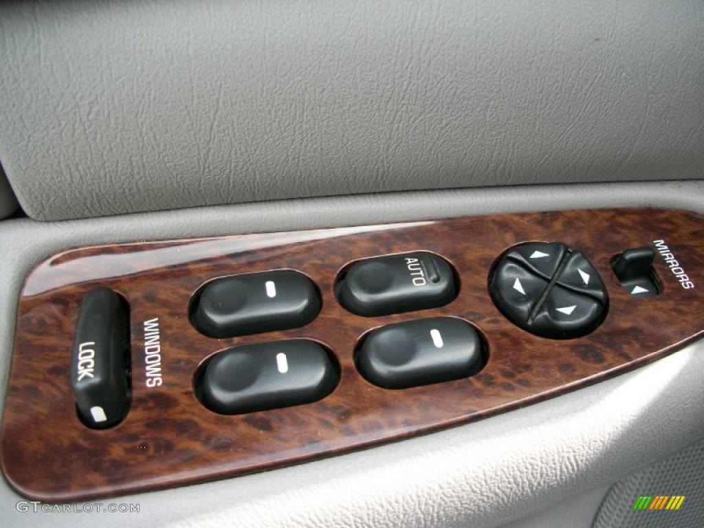 2004 Buick Regal LS Controls Photo #47141607
