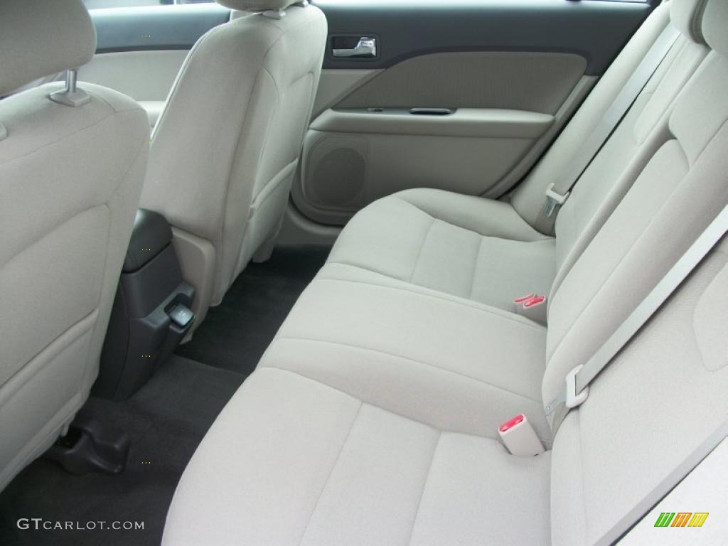 2010 Fusion Hybrid - Brilliant Silver Metallic / Medium Light Stone photo #28