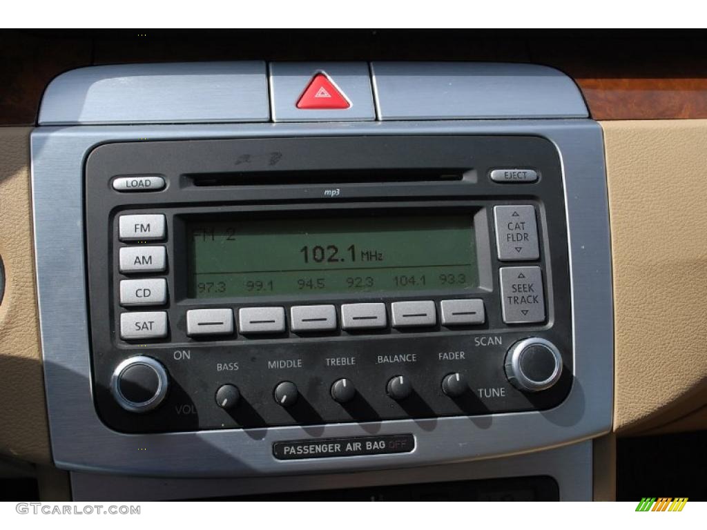 2007 Passat 2.0T Wagon - Deep Black / Pure Beige photo #26