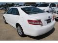 Super White - Camry LE Photo No. 3