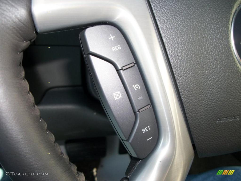 2011 Chevrolet Tahoe LS 4x4 Controls Photo #47144553