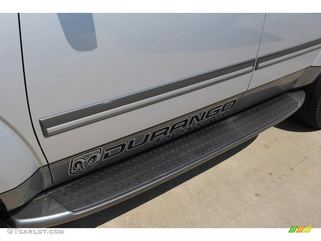 2008 Dodge Durango Adventurer Marks and Logos Photos