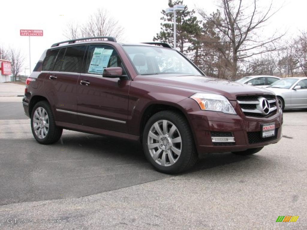 2011 GLK 350 4Matic - Barolo Red Metallic / Almond/Black photo #3