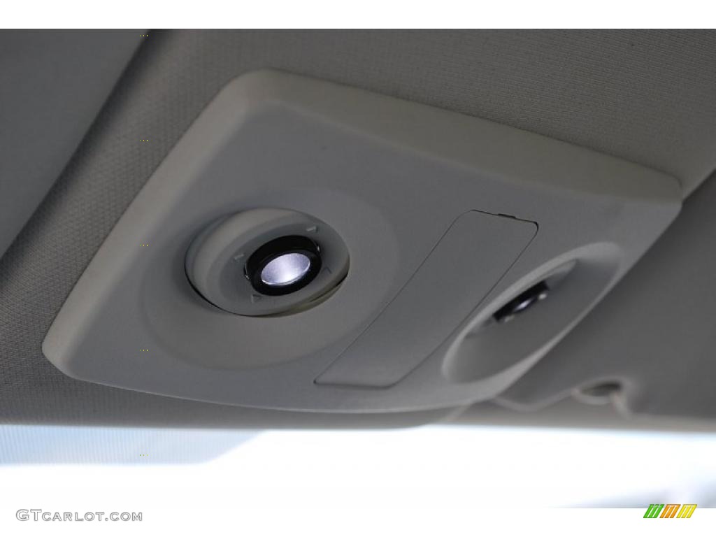 2010 Sebring Limited Sedan - Bright Silver Metallic / Dark Slate Gray photo #25