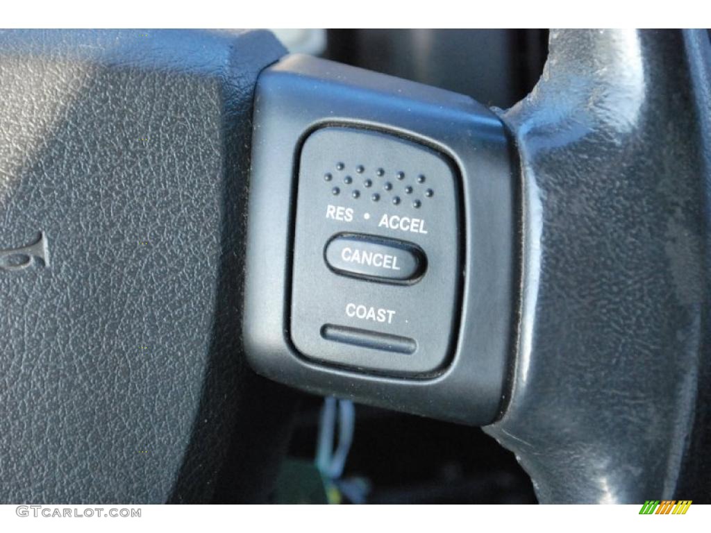 2004 Dodge Ram 2500 Laramie Quad Cab Controls Photo #47147451