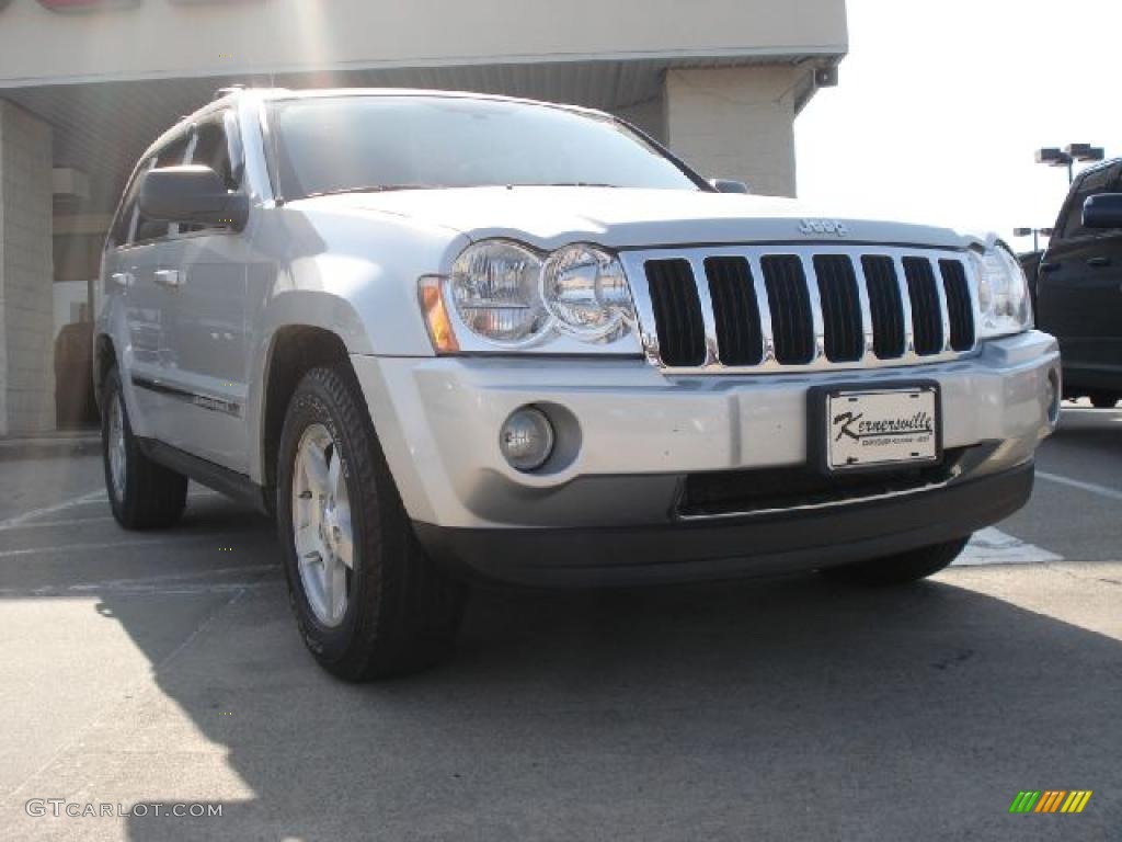 2006 Grand Cherokee Limited 4x4 - Bright Silver Metallic / Medium Slate Gray photo #1