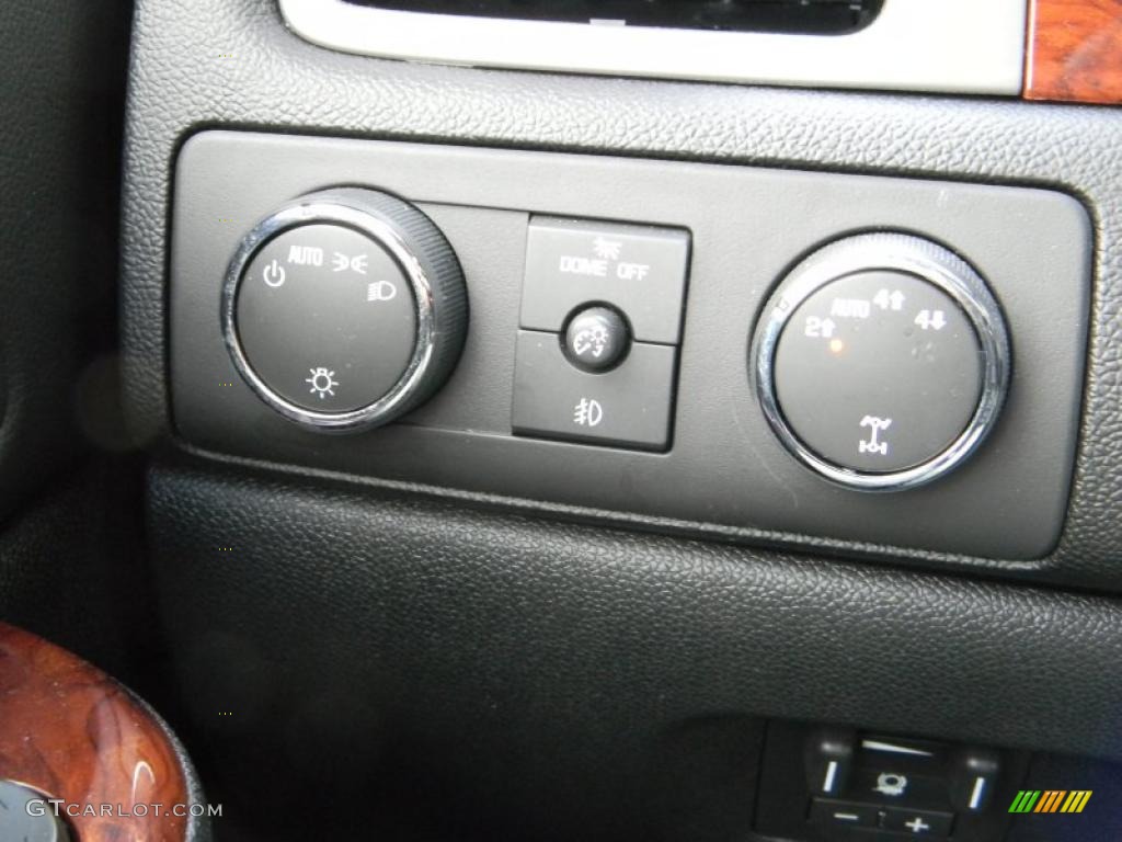 2010 Chevrolet Silverado 1500 LTZ Extended Cab 4x4 Controls Photo #47148690