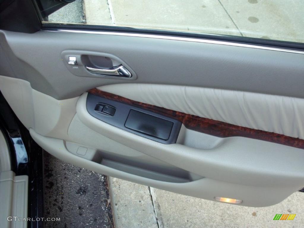 2002 Acura TL 3.2 Door Panel Photos