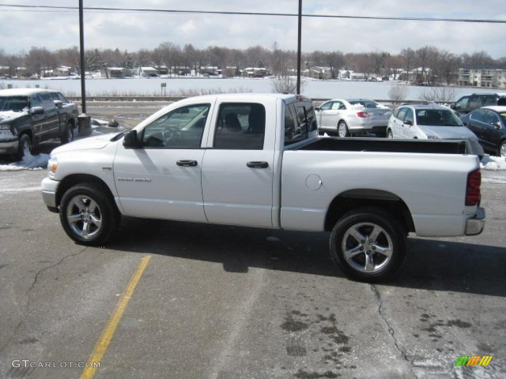 2007 Ram 1500 Sport Quad Cab 4x4 - Bright White / Medium Slate Gray photo #5