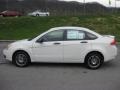 White Suede - Focus SE Sedan Photo No. 1