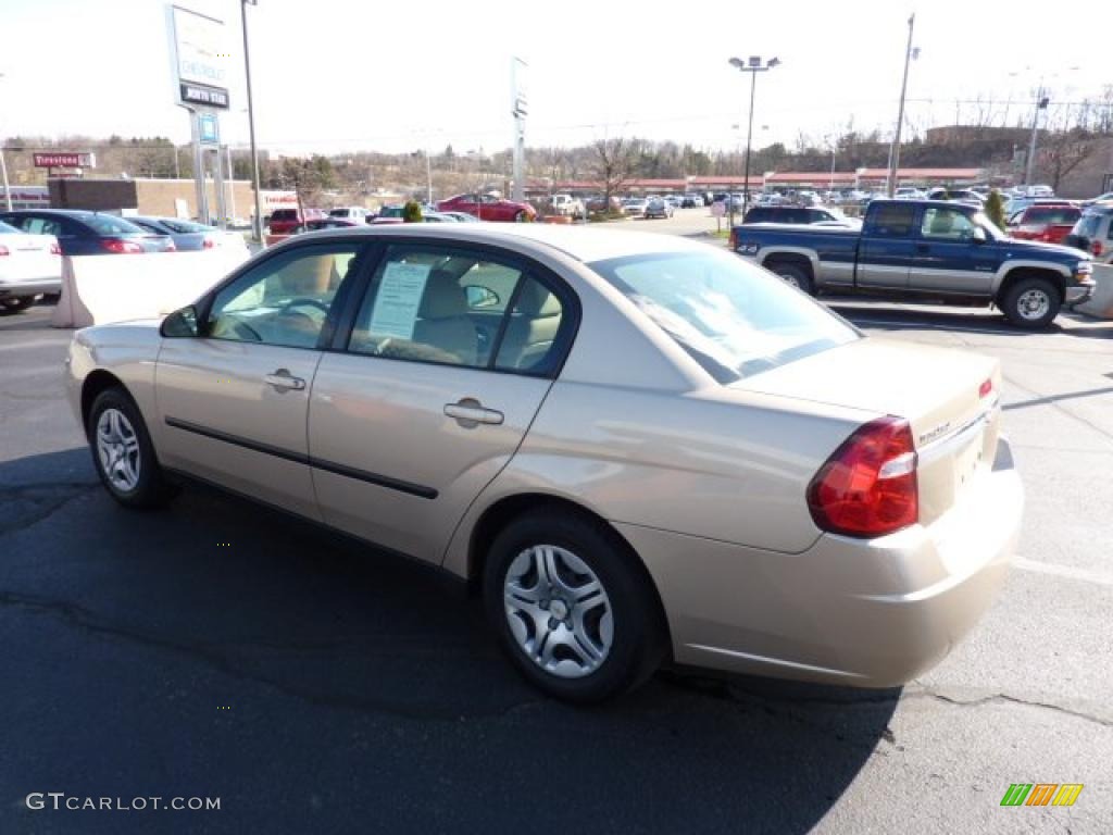 2005 Malibu Sedan - Light Driftwood Metallic / Neutral Beige photo #5