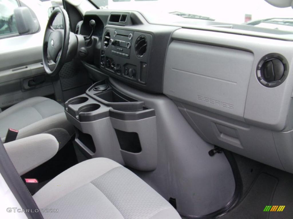 2010 Ford E Series Van E350 XLT Passenger Extended Medium Flint Dashboard Photo #47152710
