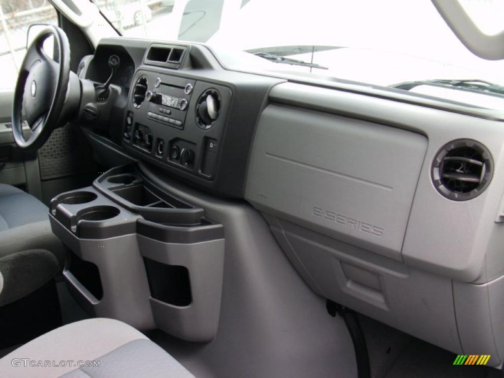 2009 E Series Van E350 Super Duty XLT Extended Passenger - Brilliant Silver Metallic / Medium Flint photo #6