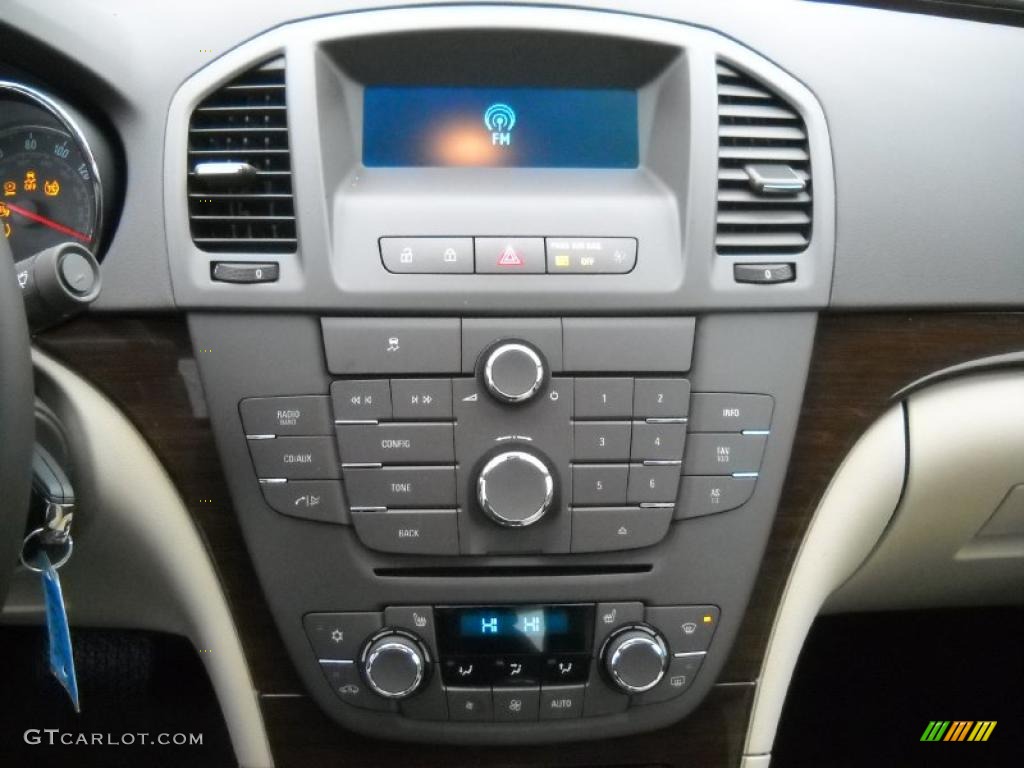 2011 Buick Regal CXL Controls Photo #47153631