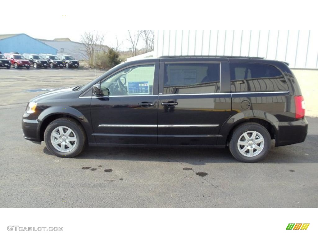 Brilliant Black Crystal Pearl 2011 Chrysler Town & Country Touring Exterior Photo #47154384
