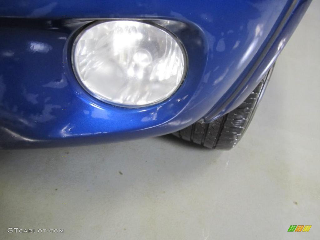 2005 RAV4 4WD - Spectra Blue Mica / Dark Charcoal photo #5