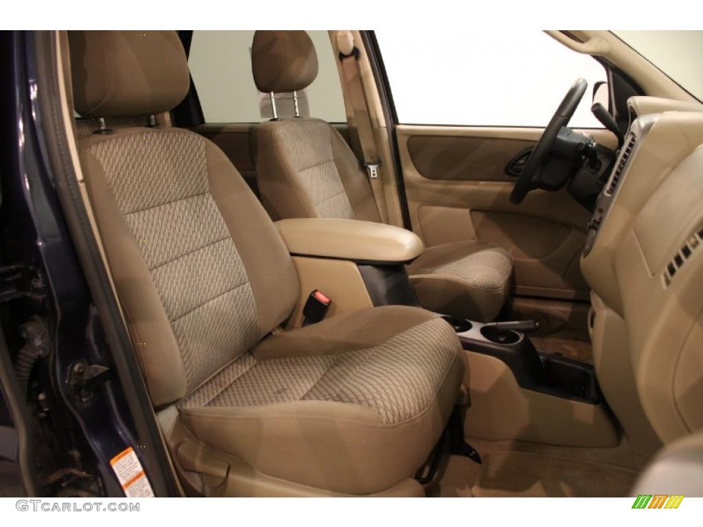 Medium/Dark Pebble Interior 2004 Ford Escape XLT V6 4WD Photo #47155827