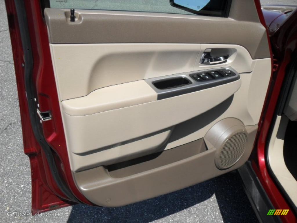 2008 Jeep Liberty Limited Pastel Pebble Beige Door Panel Photo #47158521