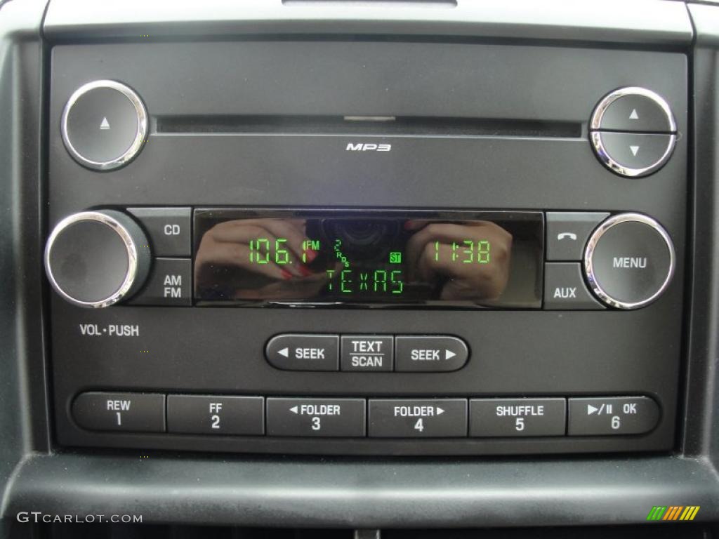 2009 Ford Explorer XLT Controls Photo #47158821