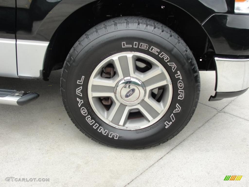 2005 F150 XLT SuperCrew - Black / Medium Flint Grey photo #16