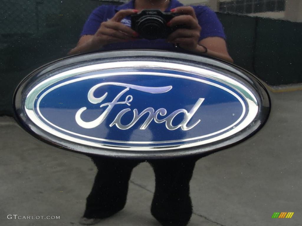 2005 F150 XLT SuperCrew - Black / Medium Flint Grey photo #21