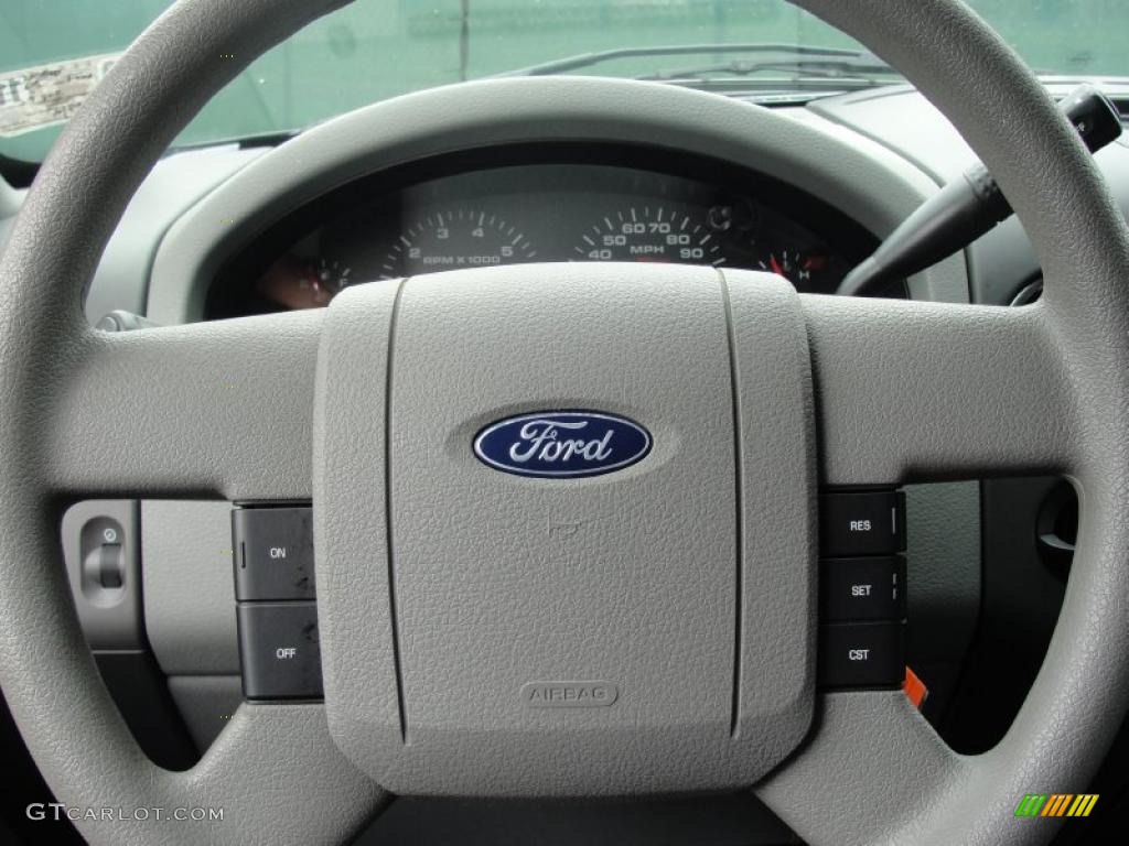 2005 F150 XLT SuperCrew - Black / Medium Flint Grey photo #44