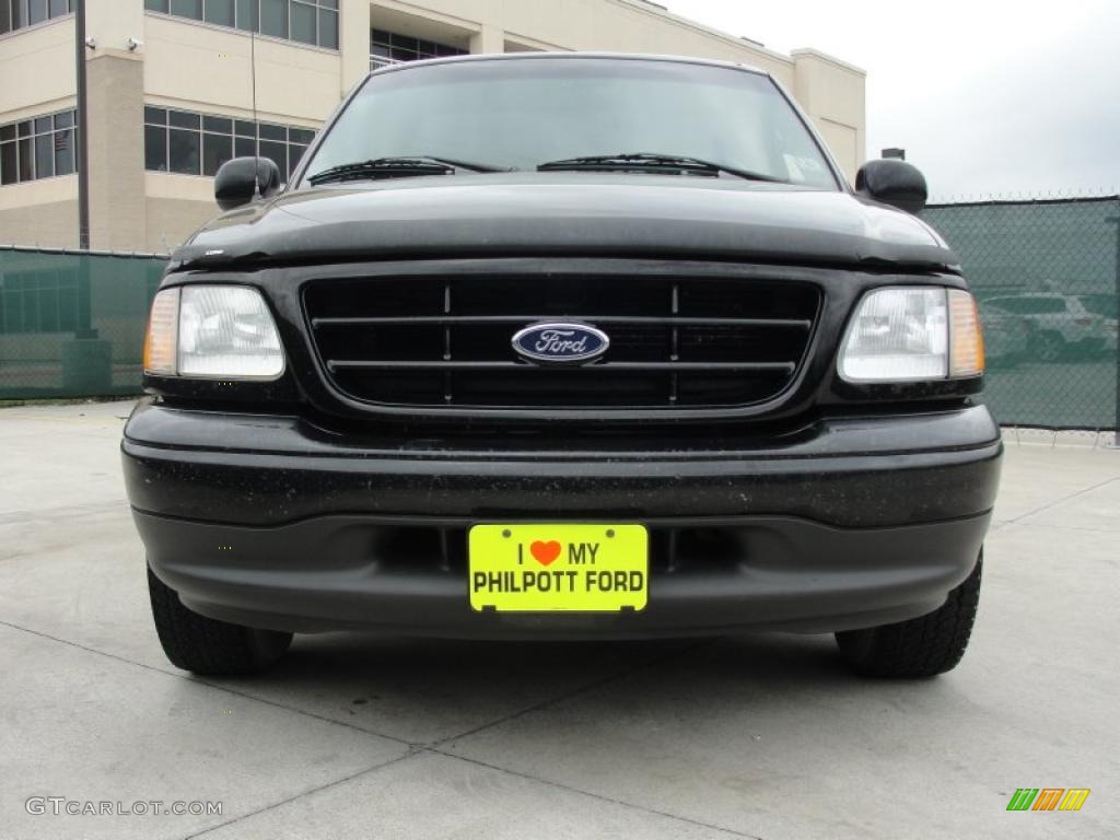 2002 F150 Sport Regular Cab - Black / Dark Graphite photo #9