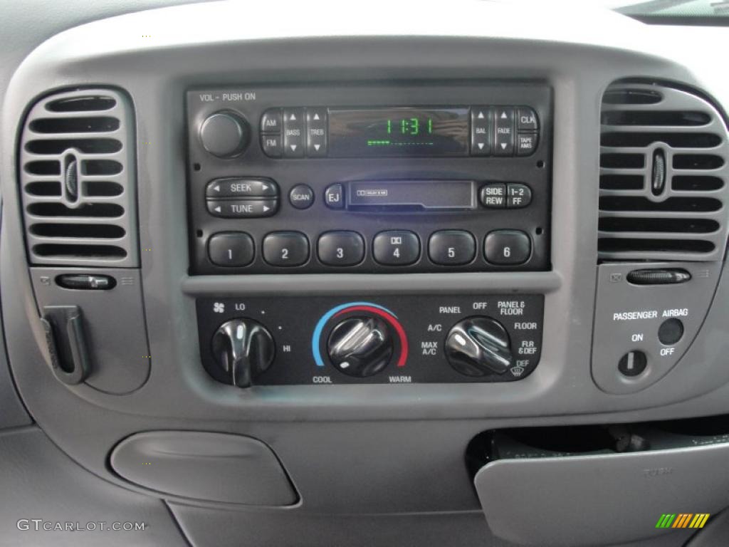 2002 F150 Sport Regular Cab - Black / Dark Graphite photo #34