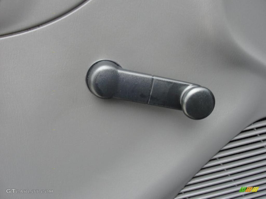 2004 F150 STX Heritage Regular Cab - True Blue Metallic / Heritage Graphite Grey photo #33