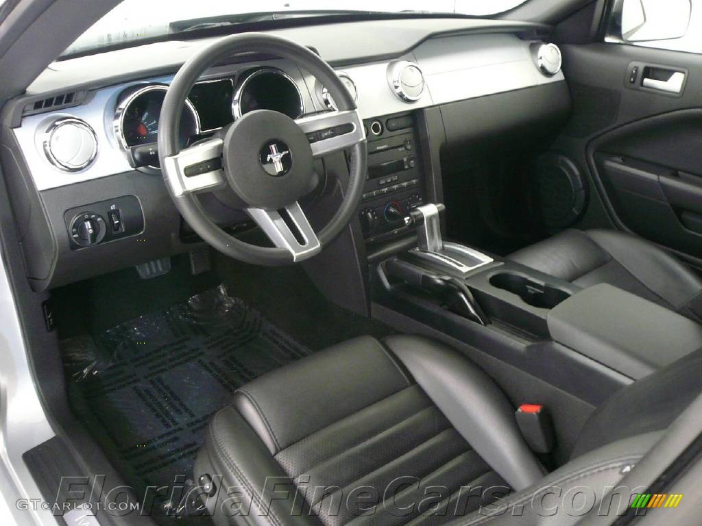 2006 Mustang GT Premium Coupe - Satin Silver Metallic / Dark Charcoal photo #13