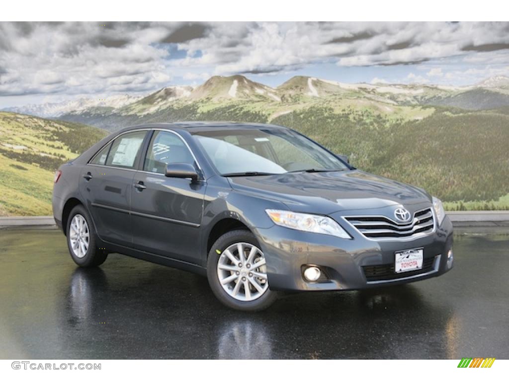 2011 Camry XLE V6 - Magnetic Gray Metallic / Ash photo #1