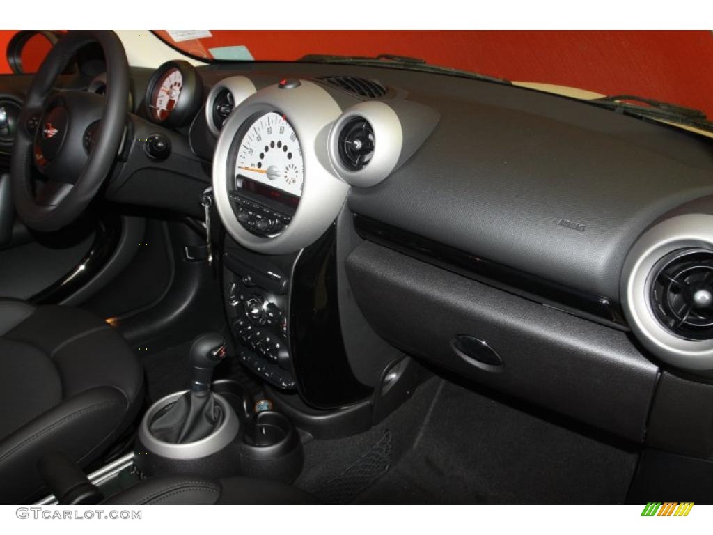 2011 Cooper S Countryman - Light White / Carbon Black photo #18