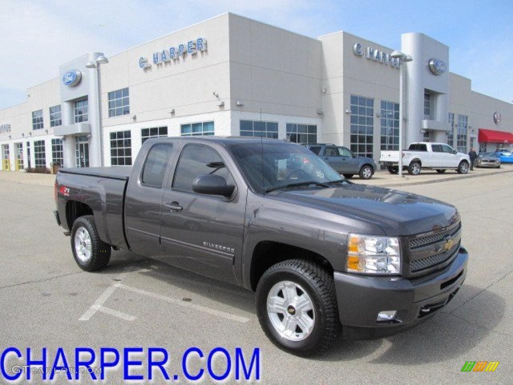 Taupe Gray Metallic Chevrolet Silverado 1500