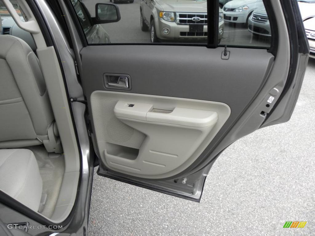 2008 Ford Edge SE Door Panel Photos