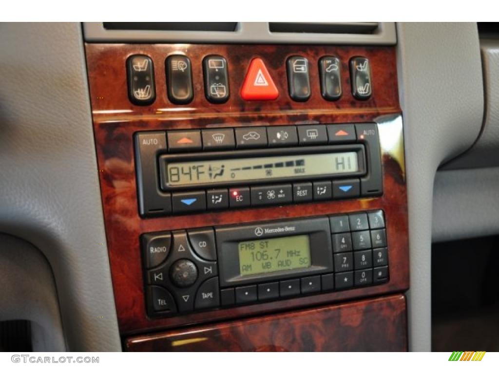 2000 Mercedes-Benz E 320 4Matic Sedan Controls Photo #47170662