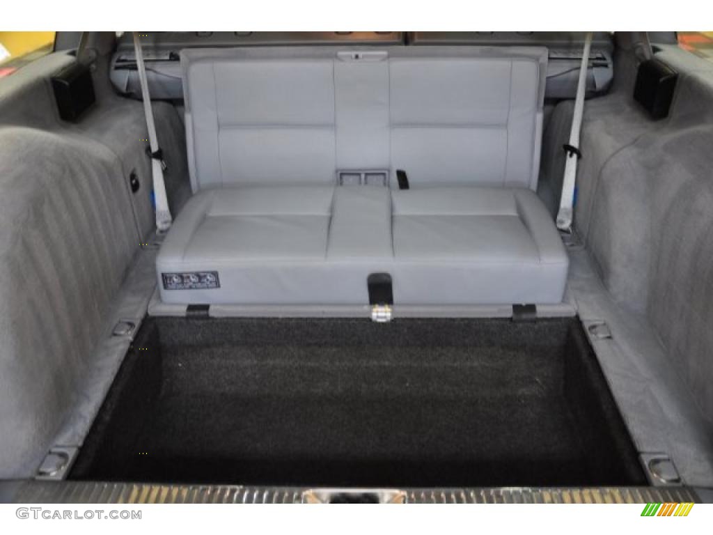 2000 Mercedes-Benz E 320 4Matic Sedan Trunk Photo #47170737