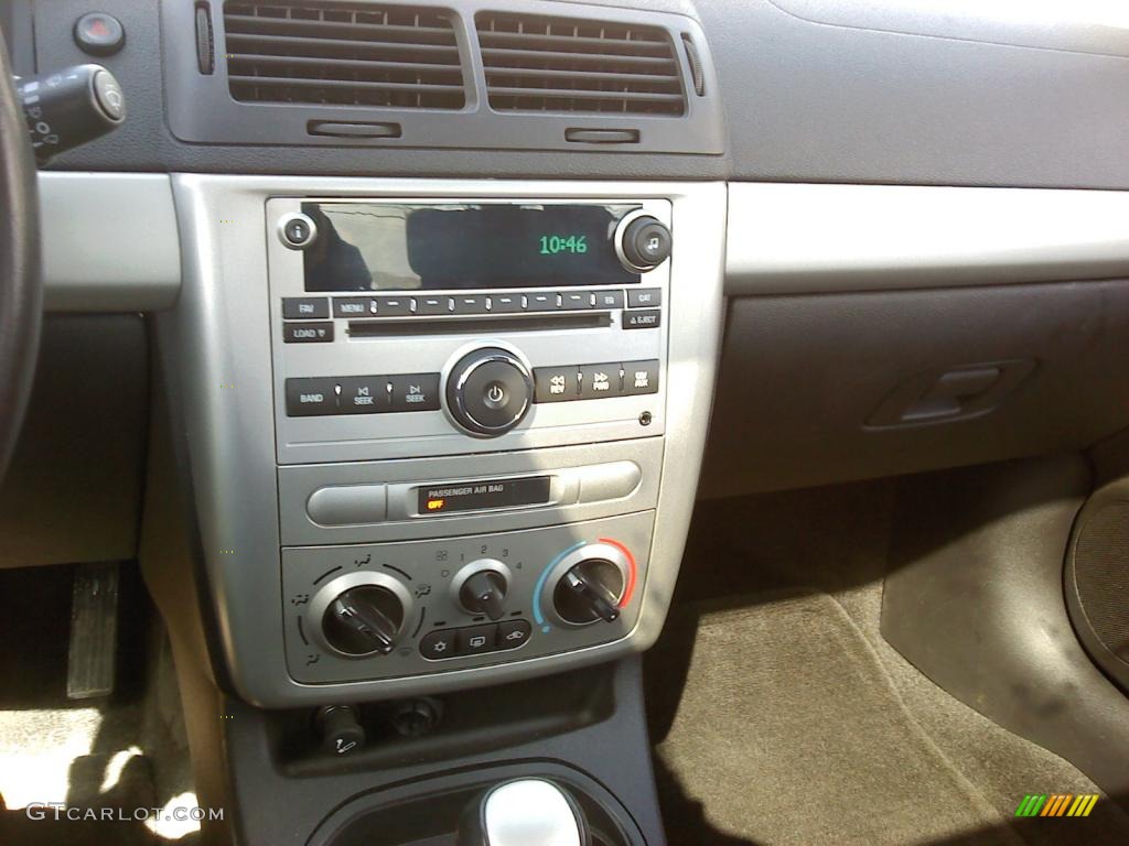 2007 Chevrolet Cobalt LT Coupe Controls Photo #47170800